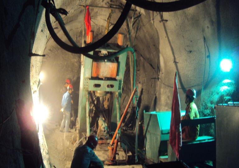 ZFY1.4/40/200反井鉆機，1400反井鉆機